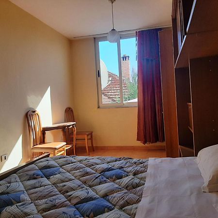 Enki'S Guesthouse Тирана Экстерьер фото