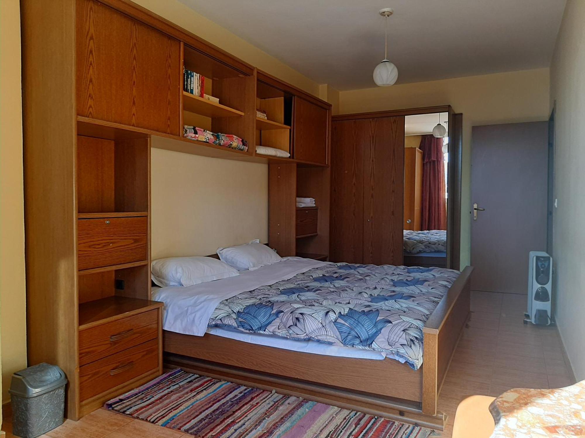 Enki'S Guesthouse Тирана Экстерьер фото