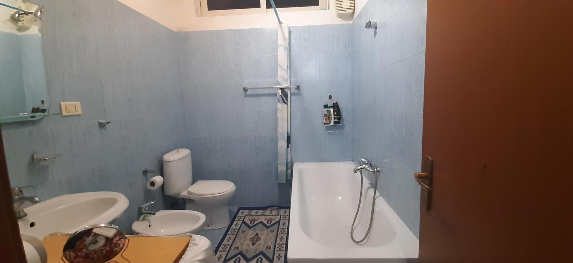 Enki'S Guesthouse Тирана Экстерьер фото